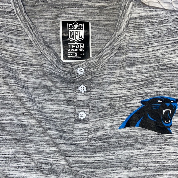 Carolina Panthers Tee-Shirt Size Small - Picture 3 of 4